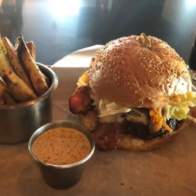 Vaquero Burger.
